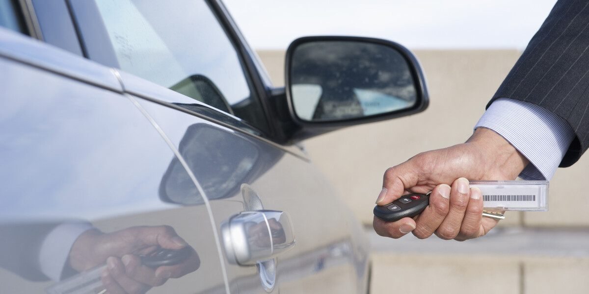 What Are The Common Advantages Of Long-term Car Renting In UAE?