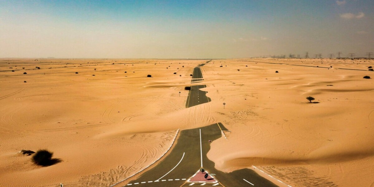 Tips To Follow During A Sandstorm For A Safe Drive In Your Rented Car